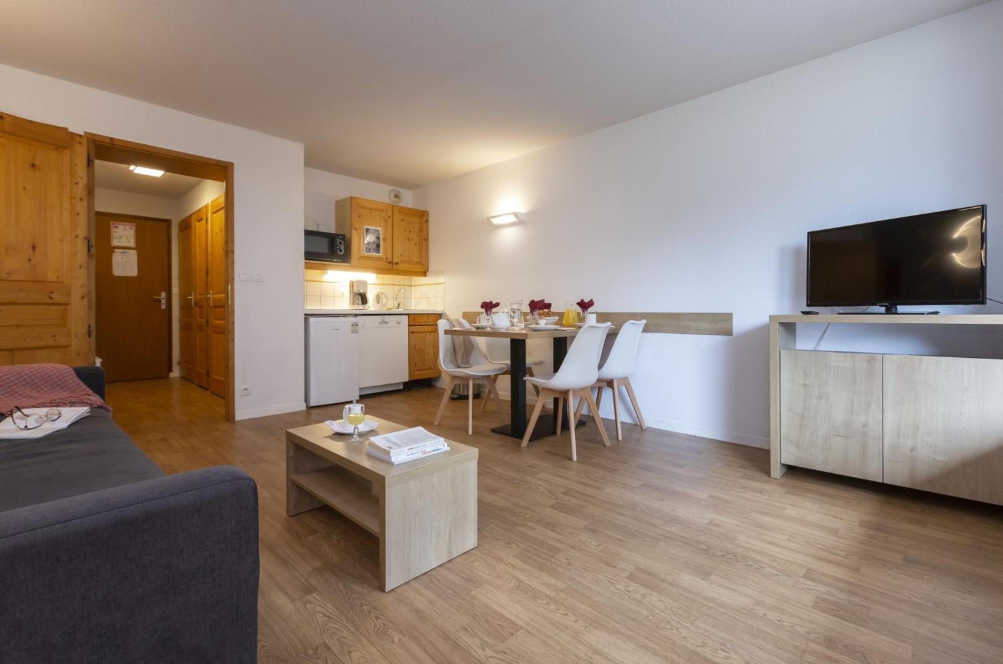 Residence Odalys Le Buet Morillon Exterior photo